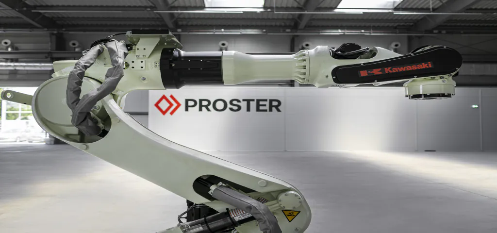 robot przemysłowy kawasaki na hali proster