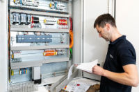 montaż rozdzielnicy