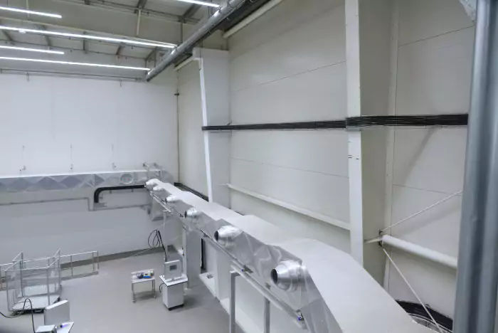 trasa-kablowa-w-zakladzie-przemyslowym2