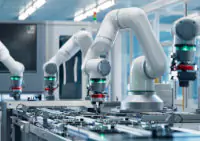 robot-wspolpracujacy-do-montazu-mini