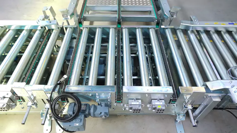 przenosnik-katowy-do-palet-przenosniki-rolkowe