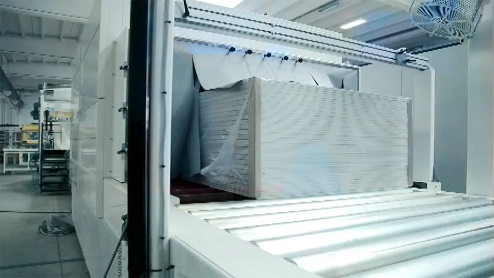 mimi norket; pakowanie w folię termokurczliwą